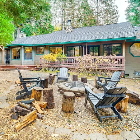 Fire Pit, Gazebo And Grill Family Cabin In Arnold!